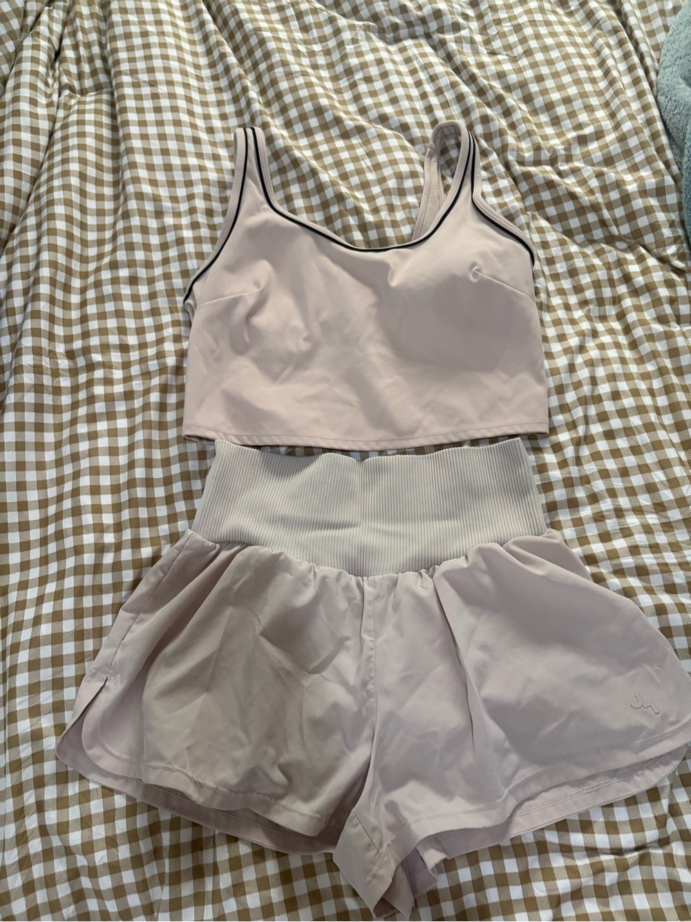 JoyLab tan workout set top L shorts M